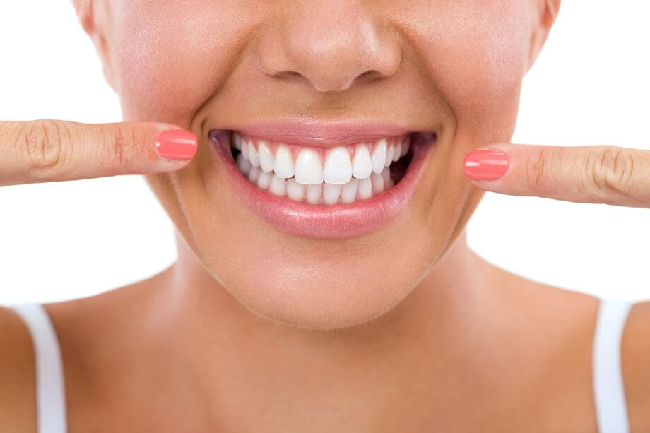 Best Teeth Whitening Options in Farmington, CT: In-Office vs. Take-Home